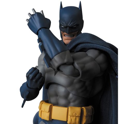 MAFEX No.105 Batman "HUSH" - Batman Hush | Medicom Toy Action Figure