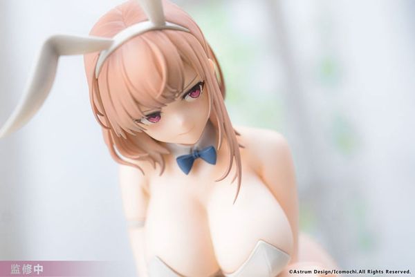 White Bunny Onee-san 1/7 - Original Character | Astrum Design Figure