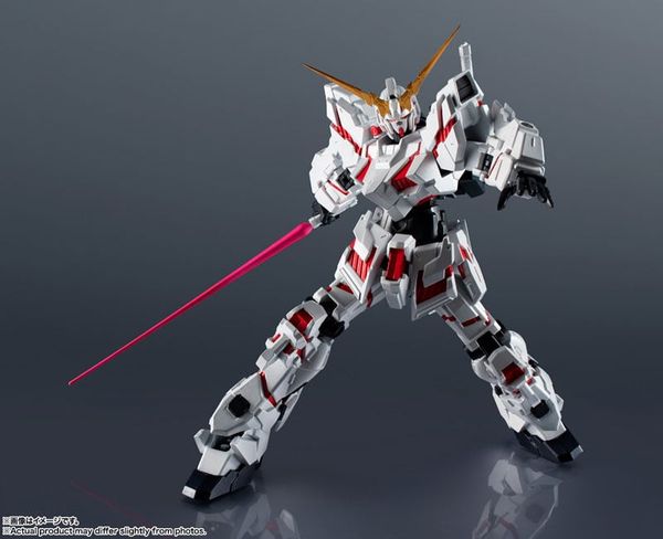 GUNDAM UNIVERSE RX 0 Unicorn Gundam Renewal - Mobile Suit Gundam Unicorn | BANDAI SPIRITS Action Figure