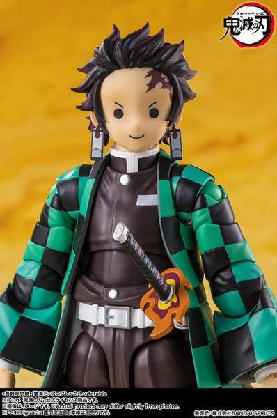S.H.Figuarts Zenitsu Agatsuma Demon Slayer Kimetsu no Yaiba | BANDAI SPIRITS Figure