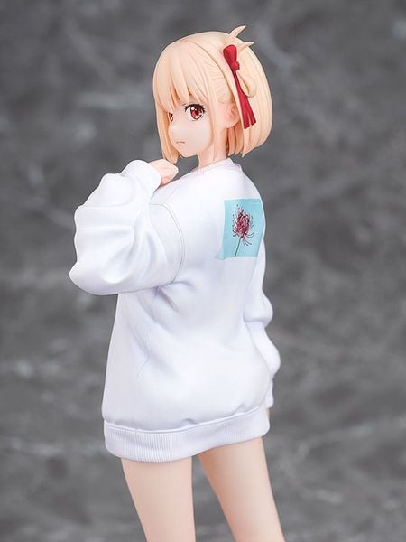 Chisato Nishikigi Oversized Sweatshirt Ver. 1/7 - Lycoris Recoil | Phat Company Figure