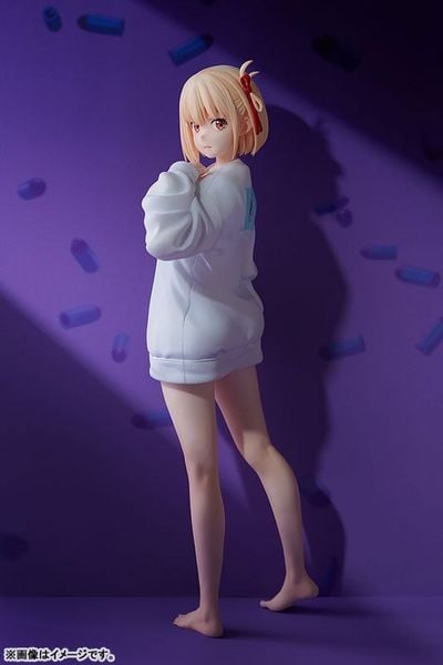 Chisato Nishikigi Oversized Sweatshirt Ver. 1/7 - Lycoris Recoil | Phat Company Figure