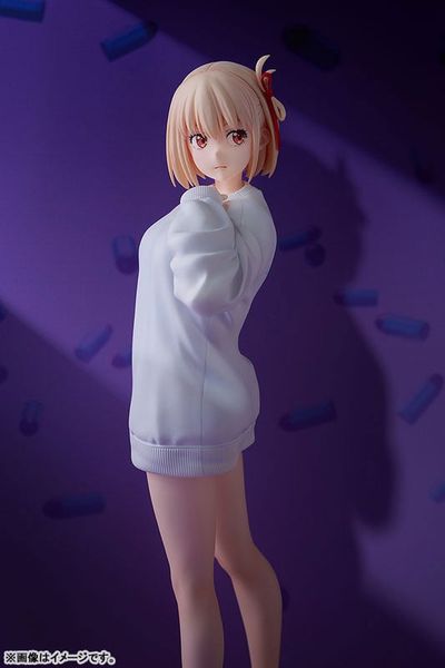 Chisato Nishikigi Oversized Sweatshirt Ver. 1/7 - Lycoris Recoil | Phat Company Figure