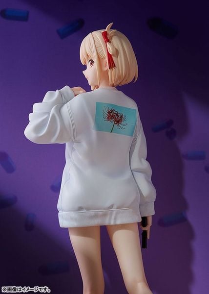 Chisato Nishikigi Oversized Sweatshirt Ver. 1/7 - Lycoris Recoil | Phat Company Figure