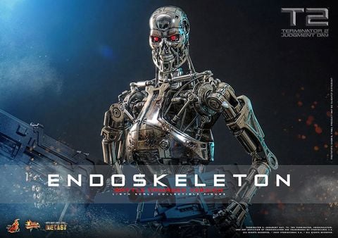 Endoskeleton Battle Damage 1/6 - Terminator 2 Judgment Day | Hot Toys Figure