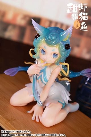 Moon Fin | WE ART DOING Figure