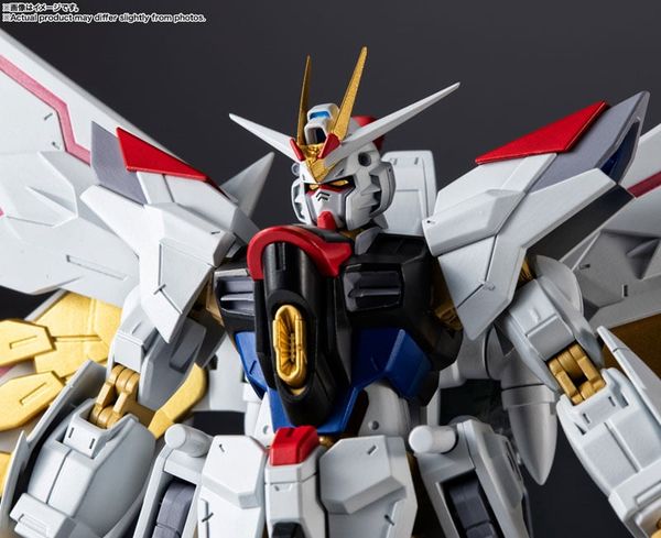 GUNDAM UNIVERSE Mighty Strike Freedom Gundam - Mobile Suit Gundam SEED Freedom | Bandai Spirits Figure