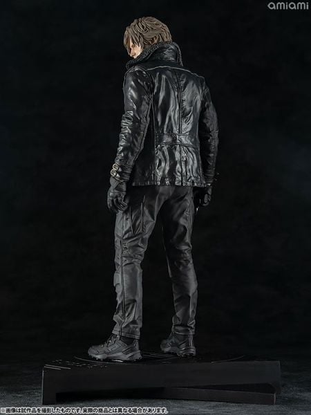 Capcom Figure Builder Creator's Model Leon S. Kennedy 1/6 - Resident Evil requiem | Capcom Figure