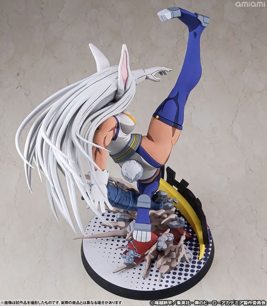 Mirko Rumi Usagiyama Hero Suit Two Dimensioning Ver. 1/8 - My Hero Academia | Takara Tomy Figure