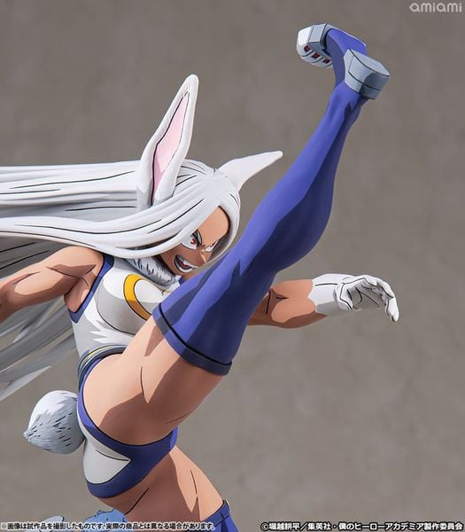 Mirko Rumi Usagiyama Hero Suit Two Dimensioning Ver. 1/8 - My Hero Academia | Takara Tomy Figure