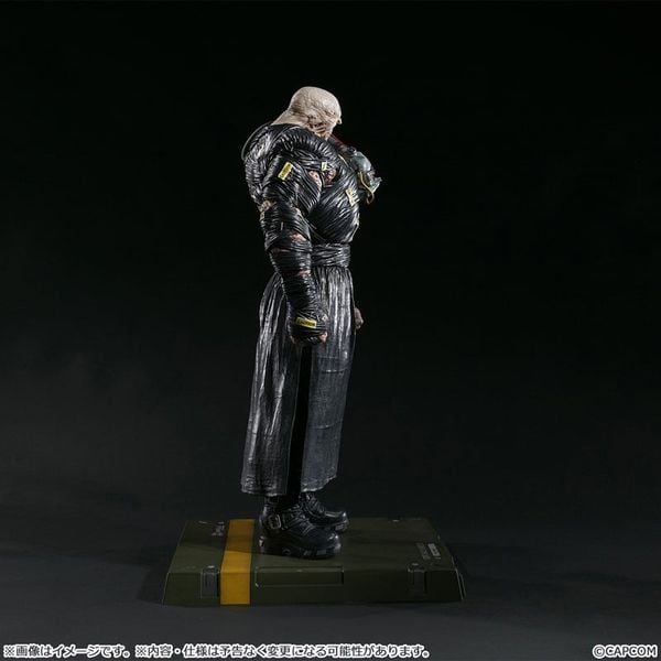 Capcom Figure Builder Creator's Model Nemesis 1/6 - Resident Evil | Capcom Figure