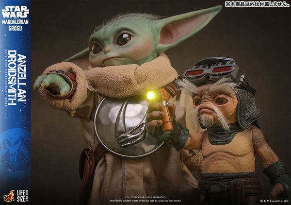 Life-size Masterpiece Anzellan Droidsmith 1/1 Scale Figure - Star Wars The Mandalorian | Hot Toys Figure
