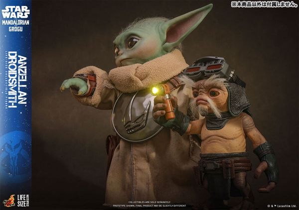 Life-size Masterpiece Anzellan Droidsmith 1/1 Scale Figure - Star Wars The Mandalorian | Hot Toys Figure