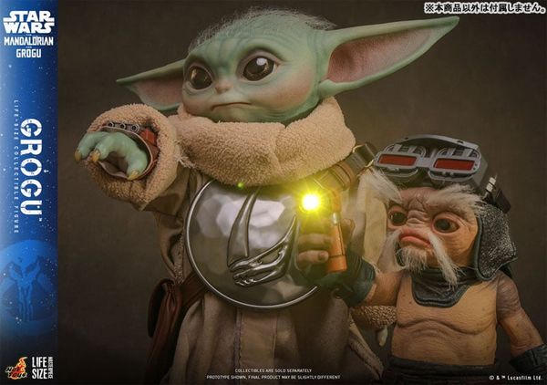 Life-size Masterpiece Grogu 1/1 Scale - Star Wars The Mandalorian | Hot Toys Figure