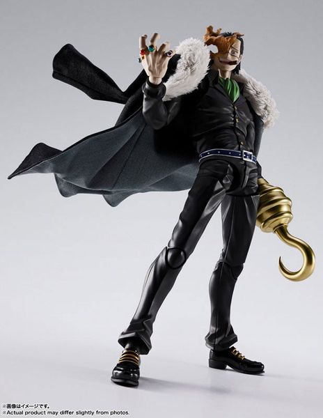 S.H.Figuarts Sir Crocodile Summit War of Marineford - ONE PIECE | BANDAI SPIRITS Figure