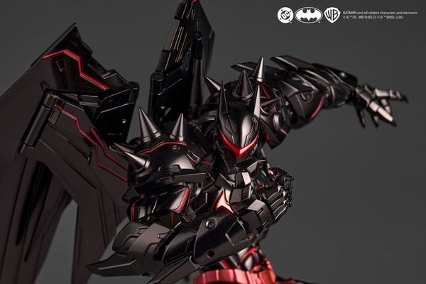Revoltech Amazing Yamaguchi Hellbat - DC Comics | Kaiyodo Figure