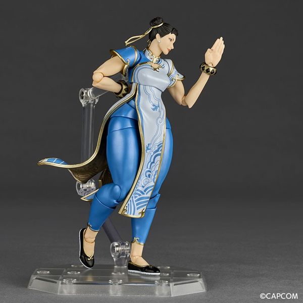 Revoltech Amazing Yamaguchi Chun Li - Street Fighter Series | Kaiyodo Figure
