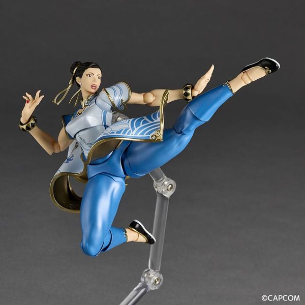 Revoltech Amazing Yamaguchi Chun Li - Street Fighter Series | Kaiyodo Figure