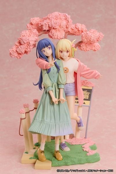Non Scale Chisato Nishikigi & Takina Inoue Spring Ver. - Lycoris Recoil | Aniplex Figure