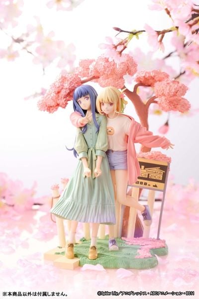 Non Scale Chisato Nishikigi & Takina Inoue Spring Ver. - Lycoris Recoil | Aniplex Figure
