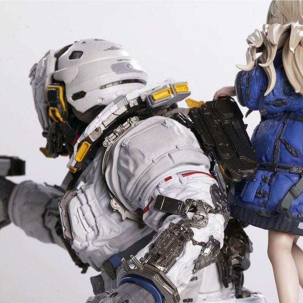 Capcom Figure Builder Creator's Model Hugh & Diana 1/7 - PRAGMATA | Capcom Figure