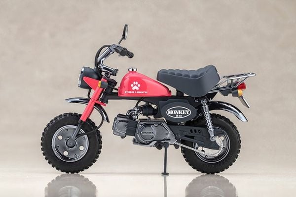 Megami Device PUNI MOFU Racing Mao with Honda Z50J-1 Monkey Plastic Model Kit