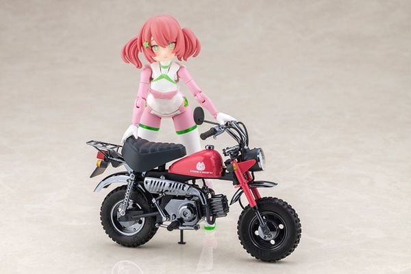 Megami Device PUNI MOFU Racing Mao with Honda Z50J-1 Monkey Plastic Model Kit