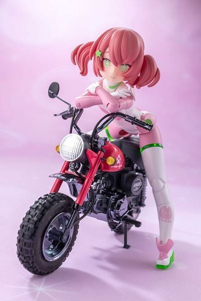 Megami Device PUNI MOFU Racing Mao with Honda Z50J-1 Monkey Plastic Model Kit