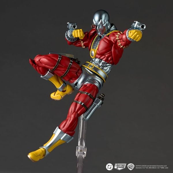 Revoltech Amazing Yamaguchi Deadshot - DC Comics | Kaiyodo Figure