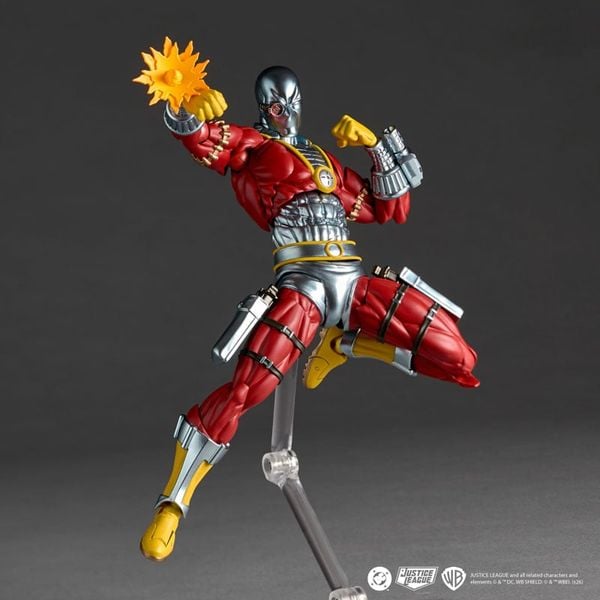 Revoltech Amazing Yamaguchi Deadshot - DC Comics | Kaiyodo Figure