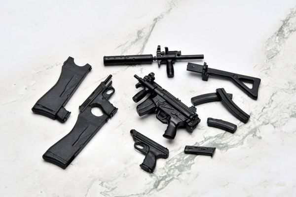 LittleArmory LA GG03 Claes MP5 VP70 Type 1/12 - Gunslinger Girl | Tomytec Plastic Model