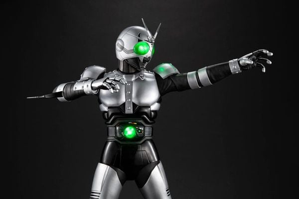 Ultimate Article Shadow Moon - Kamen Rider Black | MegaHouse Figure