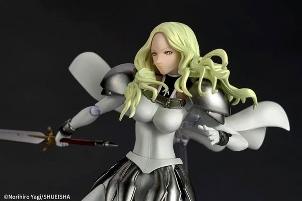 Revoltech Teresa of the Faint Smile - CLAYMORE | Kaiyodo Figure