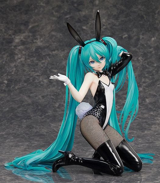 B-style Hatsune Miku Bunny Ver. Art by SanMuYYB 1/4 - VOCALOID Series | FREEing Figure