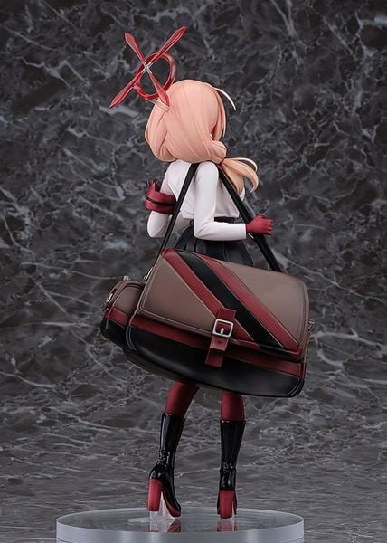 Chinatsu 1/7 Blue Archive | Yostar Shop Figure
