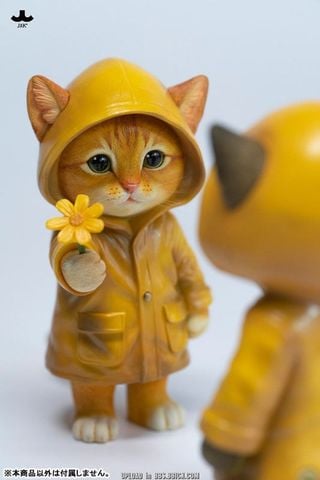 Kitten in the Rain A | JXK Studio Figure