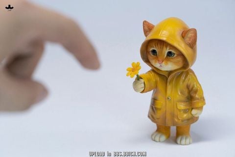 Kitten in the Rain A | JXK Studio Figure