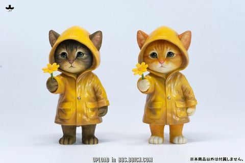 Kitten in the Rain B | JXK Studio Figure