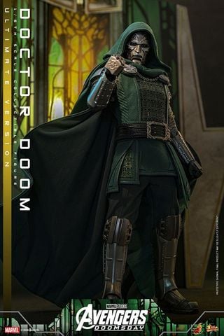 Movie Masterpiece Dr. Doom Ultimate Edition 1/6 - Avengers Doomsday | Hot Toys Figure