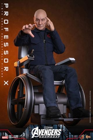 Professor X 1/6 - Avengers Doomsday | Hot Toys Figure