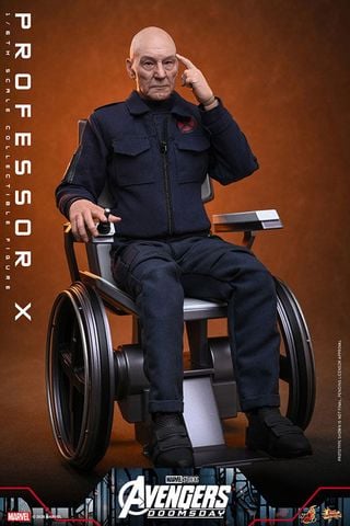 Professor X 1/6 - Avengers Doomsday | Hot Toys Figure