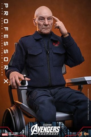 Professor X 1/6 - Avengers Doomsday | Hot Toys Figure