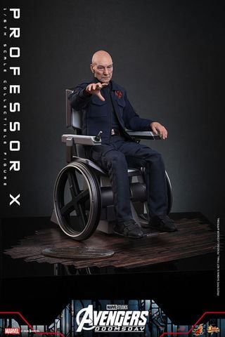 Professor X 1/6 - Avengers Doomsday | Hot Toys Figure