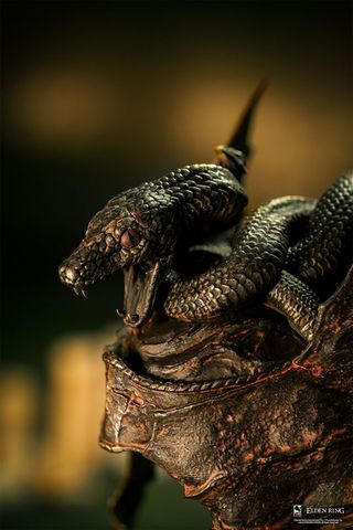 Messmer's Helm 1/3 Mini Replica - Elden Ring | Pure Arts Goods