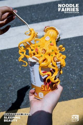 Noodle Fairies Seafood Flavor | WE ART DOING Figure