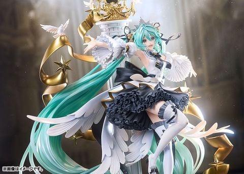 Hatsune Miku Symphony 10th Anniversary Ver. 1/7 - "VOCALOID" Series | Good Smile Company Figure