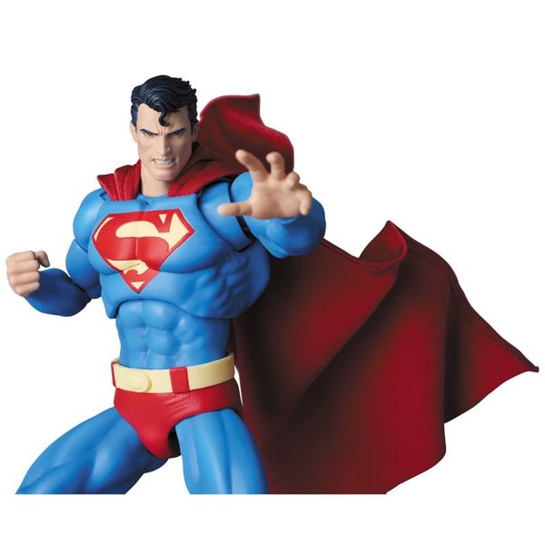 MAFEX Superman HUSH Ver. - DC Comics | Medicom Toy figure