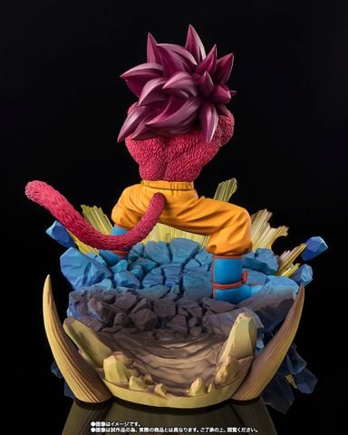 Figuarts ZERO Son Goku SSJ4 Chou Gekisen Extra Battle Dragon Ball Daima | Bandai Spirits Figure