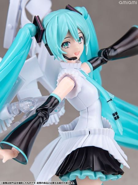 PLAMATEA Hatsune Miku Happy 16th Birthday Ver. - Character Vocal Series 01 | Max Factory