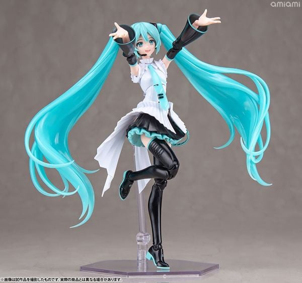 PLAMATEA Hatsune Miku Happy 16th Birthday Ver. - Character Vocal Series 01 | Max Factory